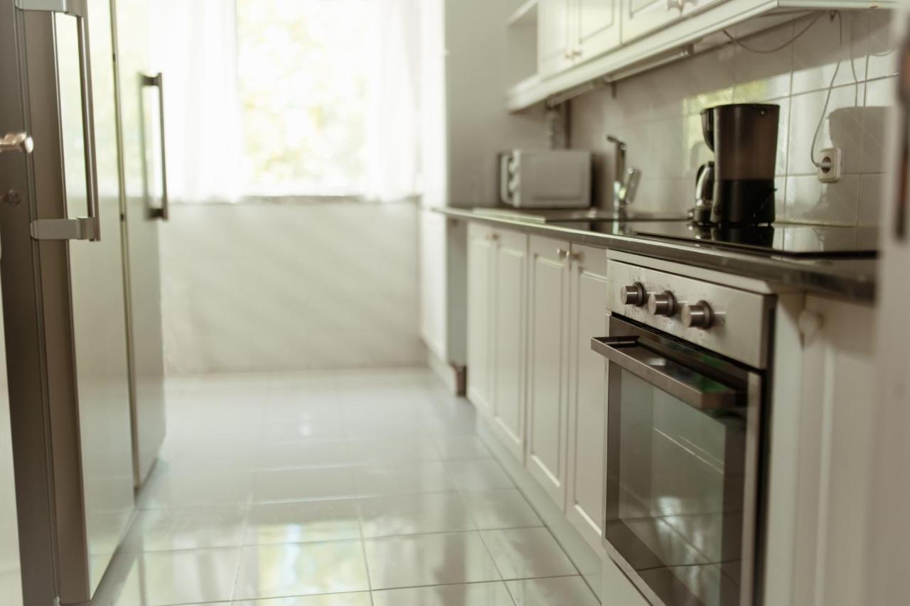 Apartment In Lisbon With 3 Bedroom Cozy Experience ロウレス エクステリア 写真